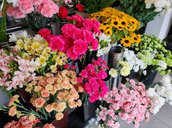 「花もと生花店」　（北海道札幌市豊平区）の花屋店舗写真4